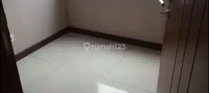 WATERPLACE PAKUWON INDAH, TERAWAT, SEMI FURNISHED 1