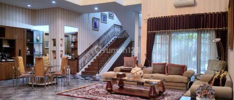 Dijual Rumah Asri Bangunan Tiga Lantai Minimalis Modern di Puri Anjosmoro, Semarang, Jawa Tengah 1