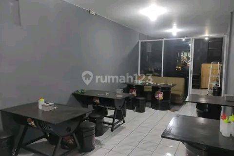 Ruko di Jalan Babakan Sari Antapani Kiara condong  1