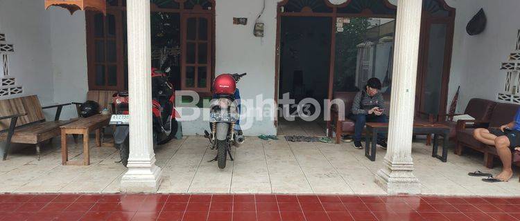 Rumah dan Pekarangan Strategis Dikota Kediri 1