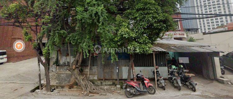 Tanah Luas 422m2 Hadap Jalan Raya di Tanah Abang Jakarta Pusat 1