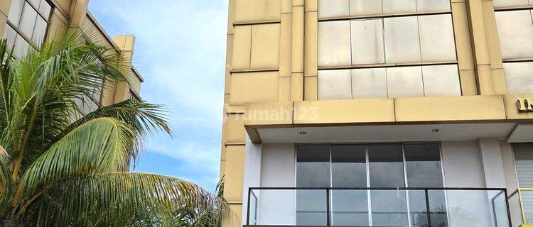 Ruko Golf Island Beach View Hoek 6x15 Hadap Boulevard Dan Batavia 1