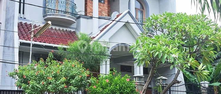 Rumah Danau Asri Sunter 12x18 Ada Rooftop,Garden,High Ceiling,Semi Furnished 1