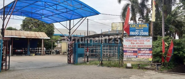 Multifunctional Commercial House 989M2 6BR Wide Carport Strategic Location in Matraman East Jakarta 1