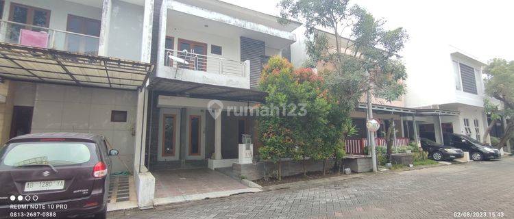 Rumah Dlm Perum Pondok Permai Kadipiro 1