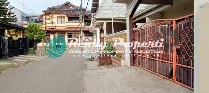 Rumah Disewakan Di Pinggir Jalan komplek Jatibening Pondok Gede  1