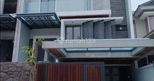 Rumah Baru 3 Lantai Taman Puspa Raya Citraland- HGB 1