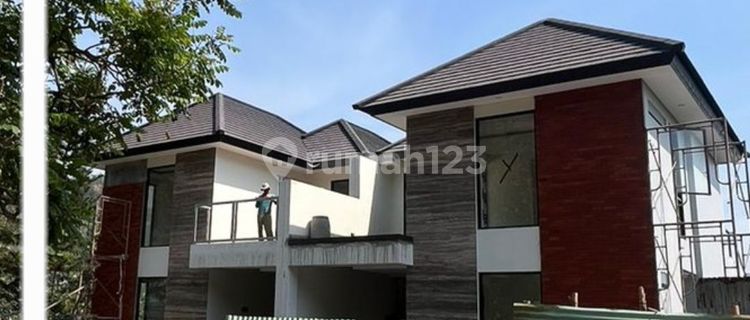 Dijual 1200 M2 Rumah Villa Taman Dayu Sagamore Hill Pandaan Jatim - 2 Private Pool - 15 Kamar Tidur New Baru Hunian Golf Area  - Garasi Carport 11 Mobil 1