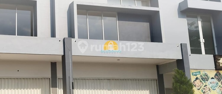 2-Story Shop House Ready for Use on Main Road Bsb City in Front of the Mall 1