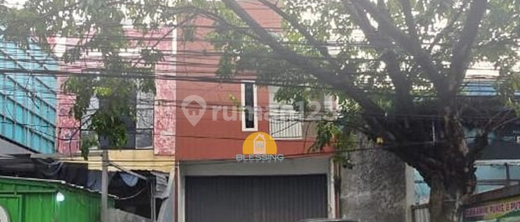 Shop House in Gajah Raya Near the Great Mosque of Central Java, Semarang 1