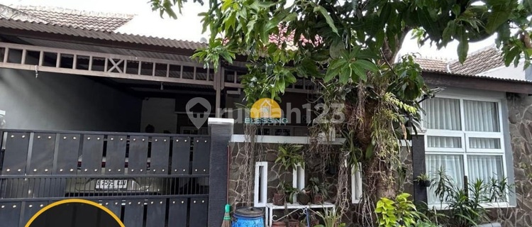 Hunian dengan 4 Kamar Tidur di Bawah 1 M Lokasi Semarang Timur 1