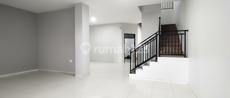 Ready-to-Live and Comfortable House in the Bukit Sari Area -11099 1