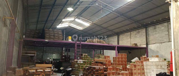 Sewa Gudang Siap Pakai di Jl. Untung Suropati Manyaran 9836 1