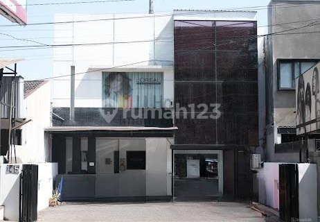 For Sale, Shophouse Suitable for Business and Strategically Located on Jl. Dr. Wahidin, South Semarang 9729 1