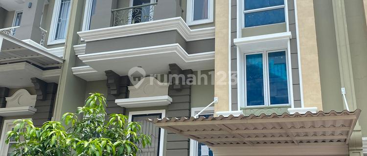 House in Gading Serpong, Samara Village, 3 Floors 1