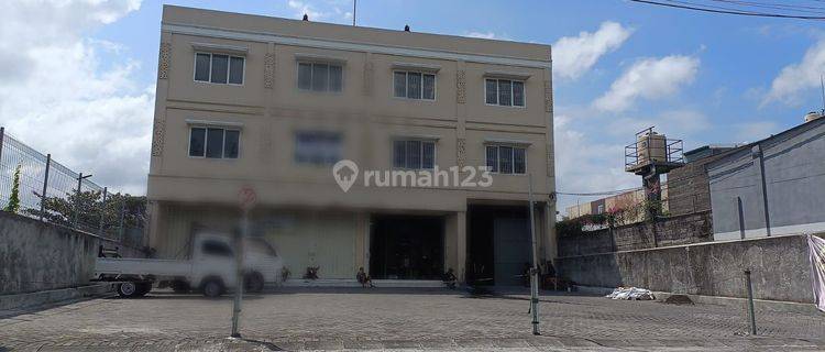 New 3 Floor Shophouse For Rent in Kuta Bali 1