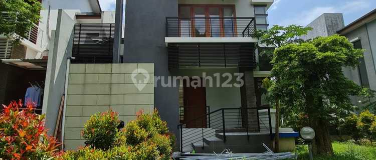 For Rent: 2-Front 3-Story Shop House in Manhattan The Green BSD 1