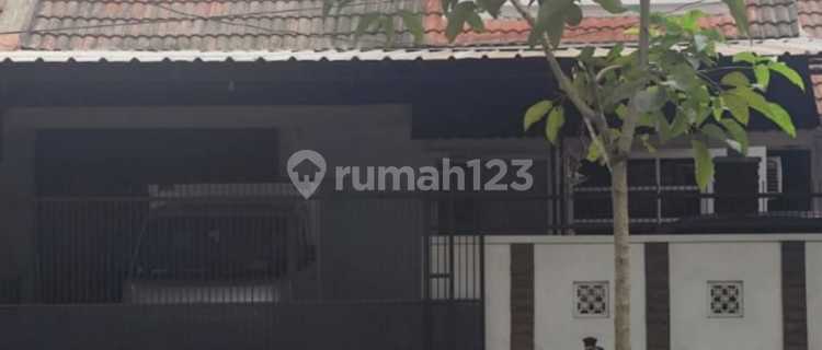 DIJUAL CEPAT SEMI FURNISH RUMAH SIAP HUNI COCOK DI FUNGSIKAN JADI RUMAH USAHA/BISNIS DI KENCANA LOKA BSD 1