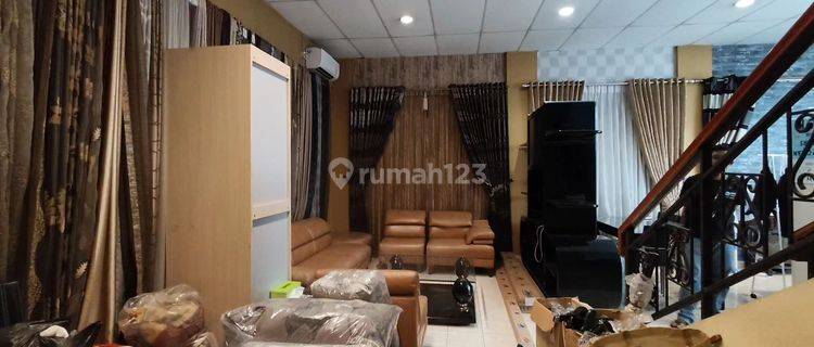 Ruko Dijual Di Komplek Ruko Rodeo Drive Gading Serpong Tangerang 1