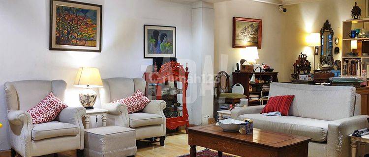 Rumah Mewah, Lokasi Strategis di Pondok Indah, Jakarta Selatan 1