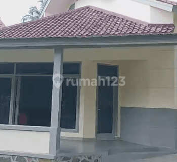 Villa Pisita Anyer Furnished 2 Lantai Dekat Pantai 1
