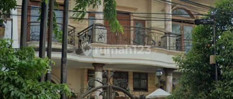 Rumah Tingkat Gajah Raya Gayamsari, Semarang 1