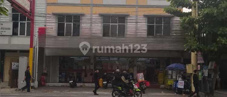 Active Boarding House and Business Space in Candisari, Semarang 1