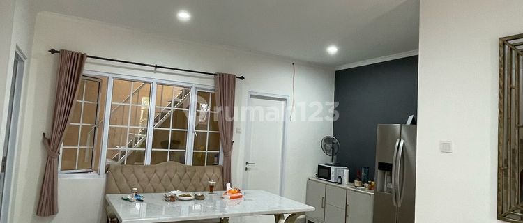 Dijual Rumah Full Furnished Paramount Village Manyaran, Semarang 1