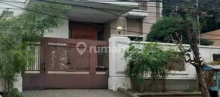 Rumah Mewah di Perumahan Elite Papandayan Gajah Mungkur, Semarang 1