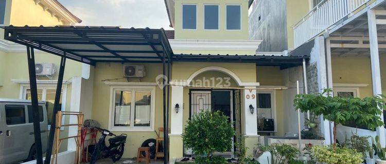 DIJUAL RUMAH NYAMAN,ASRI,
(Komllek Verona Hills)Jln jendral sudirman  1