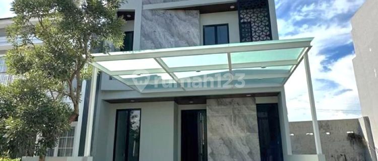 Murah 3 Milyar-an Dijual Rumah Baru Dian Istana Mocca Verbana Dekat Graha Family, Bukit Darmo Golf, Citraland, Pakuwon Mall 1