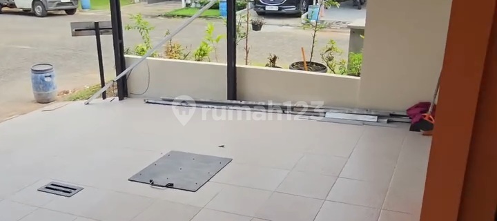Rumah Hook Full Furnished Siap Pakai di Graha Padma 1