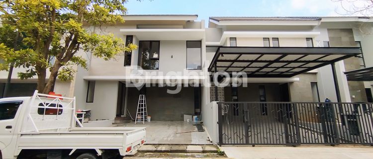 Rumah Mewah di Candi Golf 1