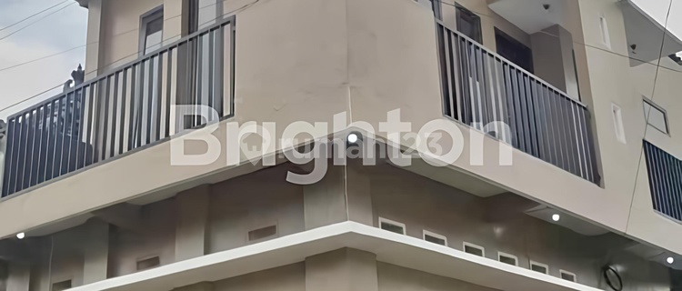 Luxury 2-Story House in Griya Mancar Permai Peterongan 1