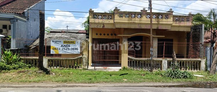Rumah Cocok untuk Alih Fungsi Gudang di Jombang 1