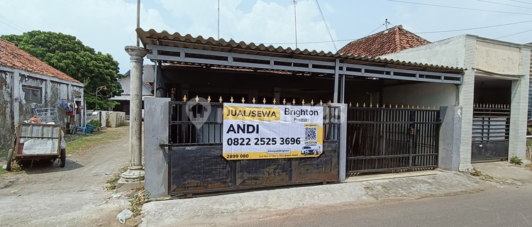 Rumah Bagus Siap Huni di Tengah Kota Jombang 1