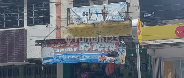 Shop House in a Strategic Location on Jl. Tentara Pelajar, Cirebon 1