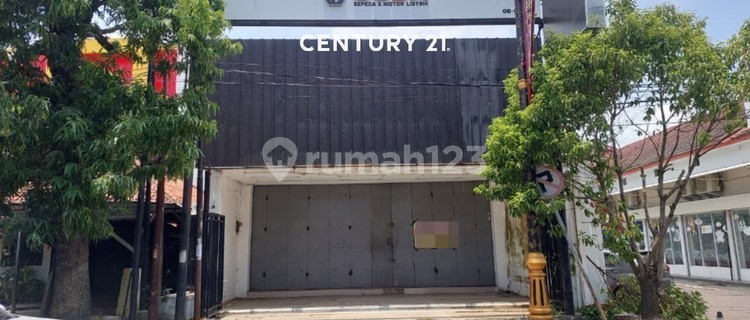 2-Story Shophouse on Jl. Jendral Sudirman, Premium Area Indramayu 1