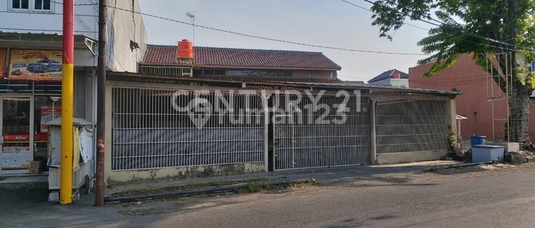 Ruko Sutomo Beside Main Road Strategic 1