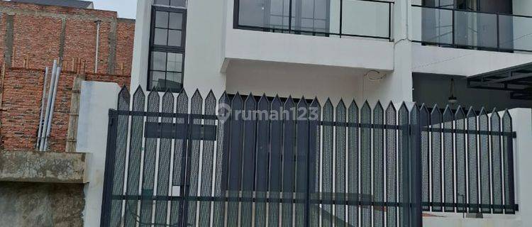 Rumah Kontrakan Unfurnished di Serpong Regency Melati Mas 1