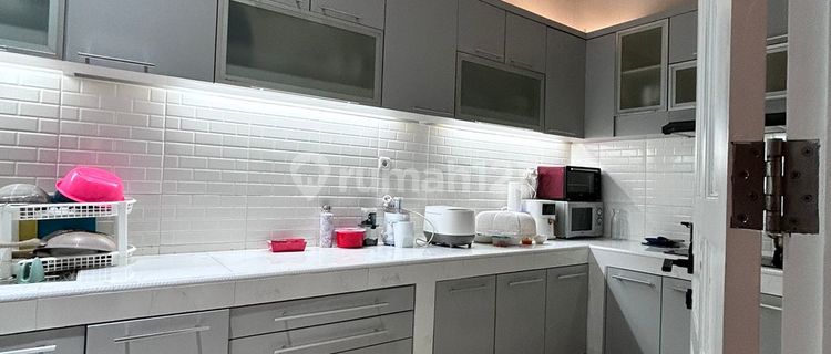 Cheap Sale Luxury House Near Mall Moi Near Toll Road in Bukit Gading Mediterania Kelapa Gading 1