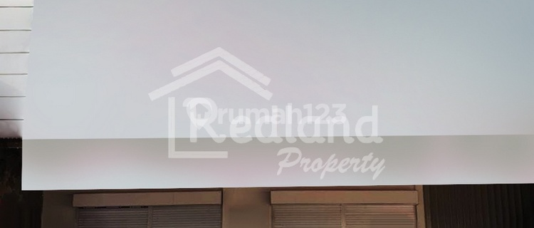 Business Space in Pandanaran, Semarang, 4400 sq ft 1