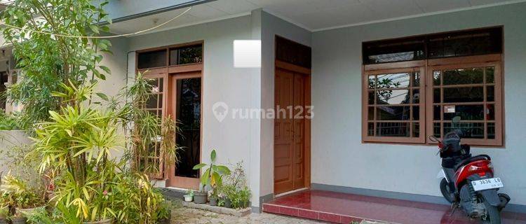 Rumah Satu Lantai Furnished Di Sayap Bkr, Sriwijaya 1