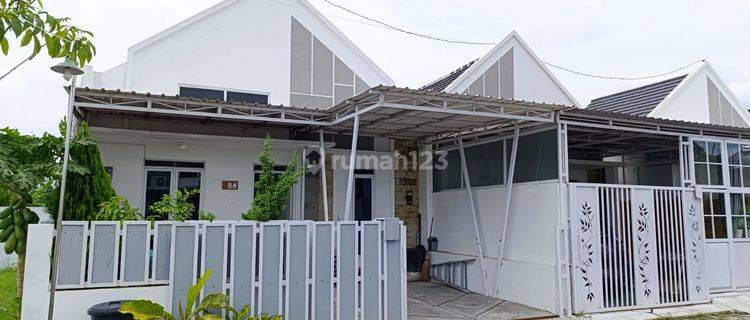 Rumah Siap Huni Minimalis Type 48/79m2 SHAM READY 200 meter dari Exit Tol Prambanan 1