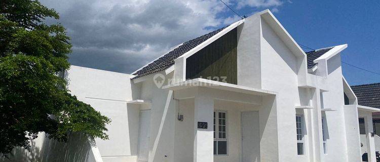 Rumah Minimalis Scandinavian Utara Rsi Klaten 1