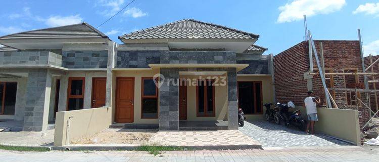 Jual Rumah Minimalis Limasan Type 65 104m2 di Kalasan Jogja Legalitas SHM Siap Kpr 1