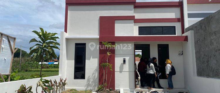 Sisa 2 Unit rumah Minimalis Cuma 235 Juta Dekat Exit Toll Manisrenggo 1