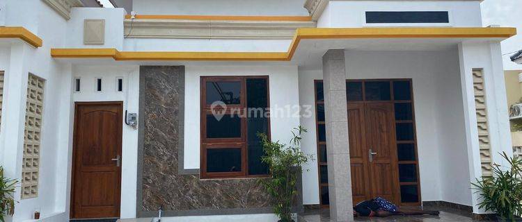 Jual Rumah Siap Huni Megah Type Luas 75 103m2 Zonasi Smp Sma Favorit Klaten 1