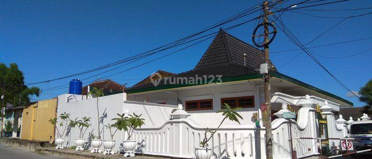 Di Jual Rumah 1 Lantai Luass Jalan Kaliurang  1