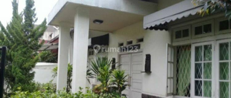 Rumah siap huni di Sektor 2 Bintaro jaya 1